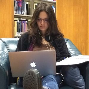 Meet your Posher, Carolina